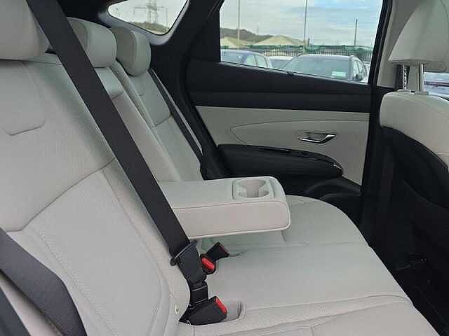 Hyundai TUCSON 1.6T Ultimate SUV 5dr Petrol Hybrid Auto Euro 6 (s/s) (239 ps) Black