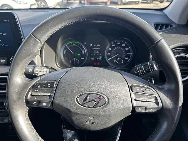 Hyundai KONA 1.6h-GDi Hybrid Premium 5dr Automatic Red