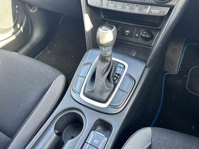 Hyundai KONA 1.6h-GDi Hybrid Premium 5dr Automatic Red