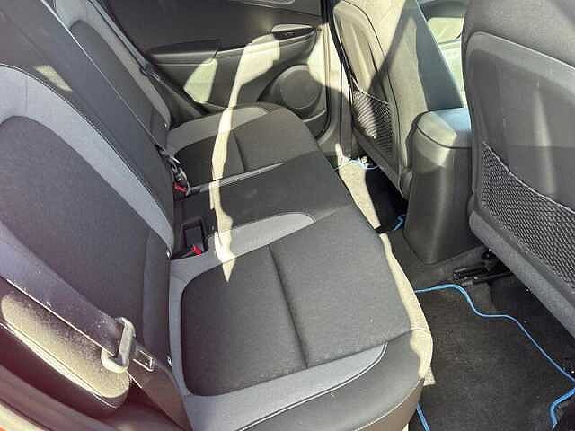 Hyundai KONA 1.6h-GDi Hybrid Premium 5dr Automatic Red