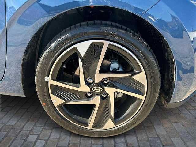 Hyundai I10 1.2 Premium 5dr Automatic Vibrant Blue