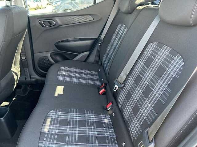 Hyundai I10 1.2 Premium 5dr Automatic Vibrant Blue