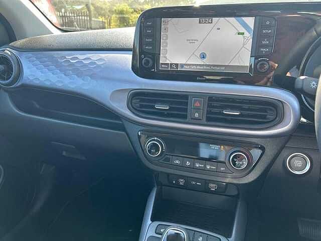 Hyundai I10 1.2 Premium 5dr Automatic Vibrant Blue