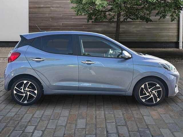 Hyundai I10 1.2 Premium 5dr Automatic Meta Blue