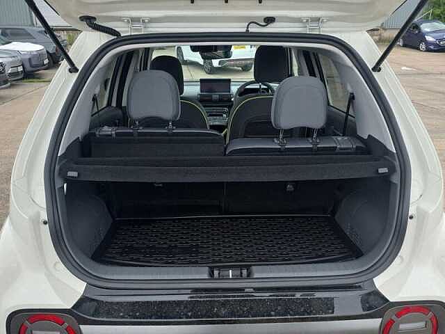 Hyundai INSTER Long Range 49kWh Cross SUV 5dr Automatic Natural Ivory