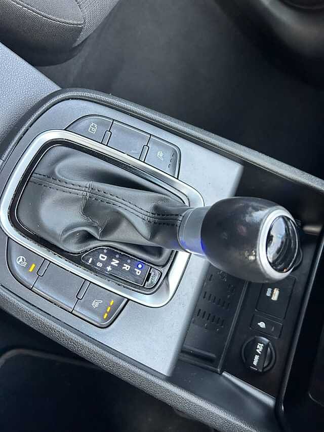 Hyundai KONA 1.6 h-GDi Premium SUV 5dr Petrol Hybrid DCT Euro 6 (s/s) (141 ps) Red