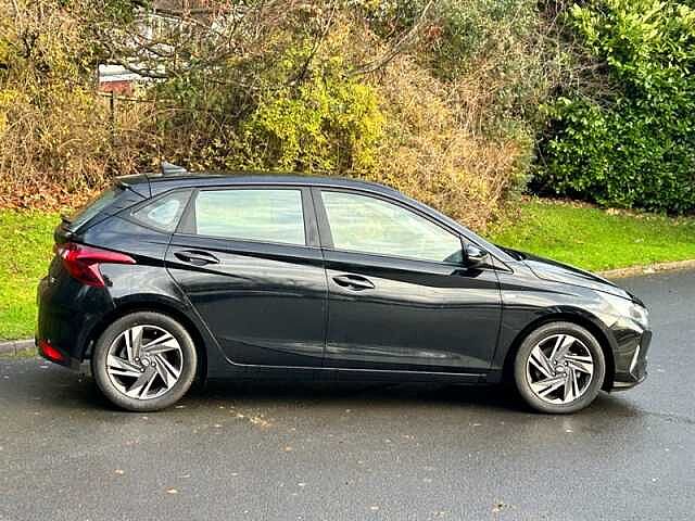Hyundai i20 1.0 T-GDi MHEV SE Connect Hatchback 5dr Petrol Hybrid Manual Euro 6 (s/s) (100 p