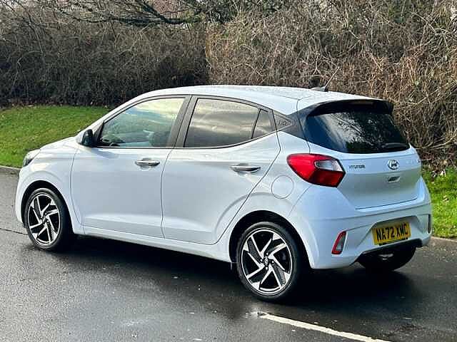 Hyundai i10 1.2 Premium Hatchback 5dr Petrol Auto Euro 6 (s/s) (84 ps)