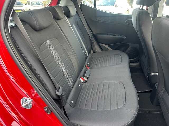 Hyundai i10 1.0 Advance Hatchback 5dr Petrol Auto Euro 6 (s/s) (63 ps)