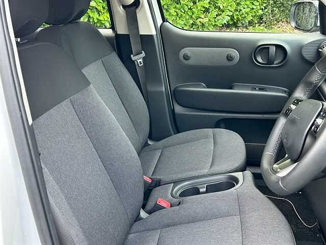 Hyundai INSTER Long Range 49kWh 01 SUV 5dr Electric Auto (115 ps)