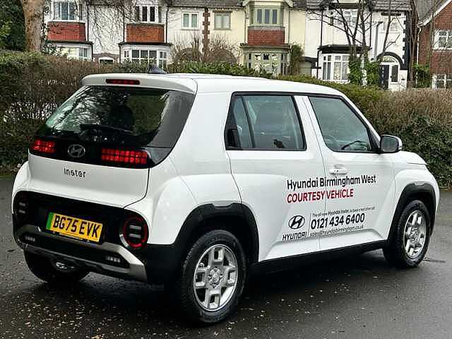 Hyundai INSTER Long Range 49kWh 01 SUV 5dr Electric Auto (115 ps)