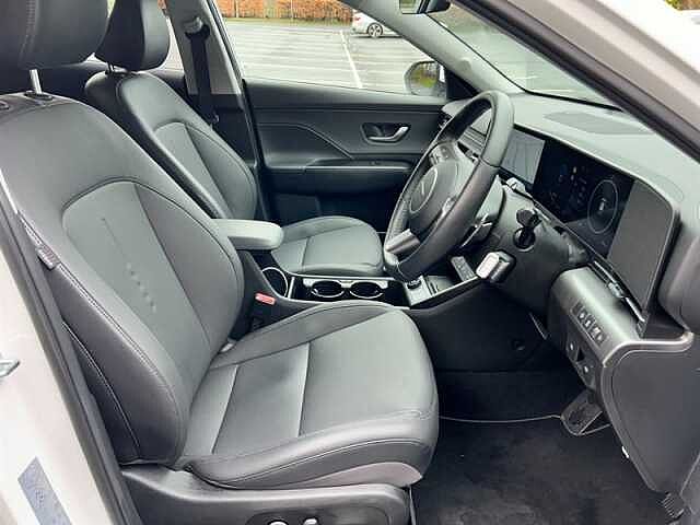 Hyundai KONA 1.6 h-GDi Ultimate SUV 5dr Petrol Hybrid DCT Euro 6 (s/s) (129 ps) White