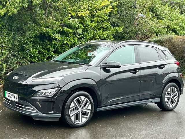 Hyundai KONA 64kWh Premium SUV 5dr Electric Auto (10.5kW Charger) (204 ps) Black
