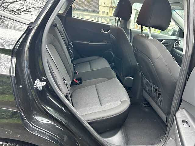 Hyundai KONA 64kWh Premium SUV 5dr Electric Auto (10.5kW Charger) (204 ps) Black