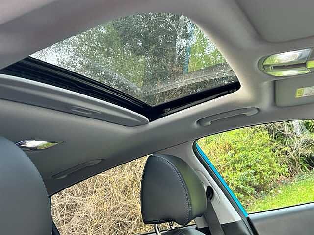 Hyundai KONA 64kWh Ultimate SUV 5dr Electric Auto (10.5kW Charger) (204 ps)