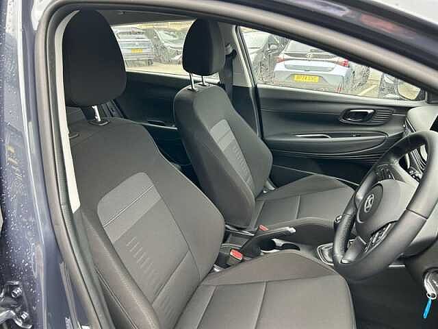 Hyundai BAYON 1.0 T-GDi Advance SUV 5dr Petrol Manual Euro 6 (s/s) (100 ps)