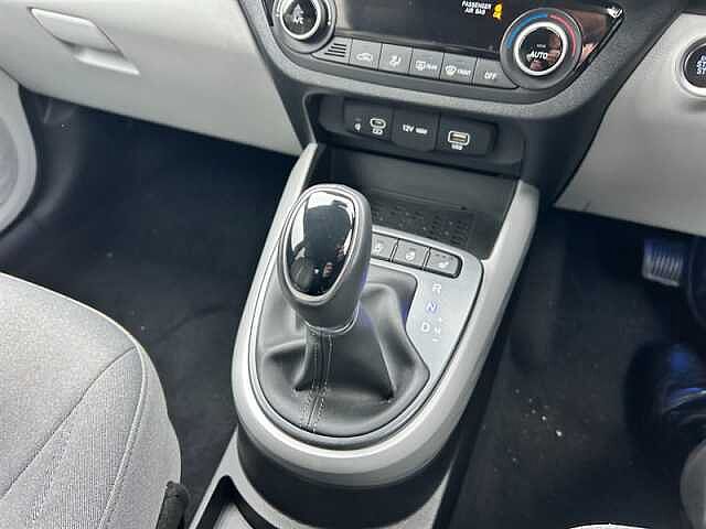 Hyundai I10 1.0 Premium Hatchback 5dr Petrol Auto Euro 6 (s/s) (63 ps) Blue