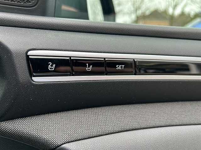 Hyundai TUCSON 1.6 h T-GDi 13.8kWh Ultimate SUV 5dr Petrol Plug-in Hybrid Auto 4WD Euro 6 (s/s) Black