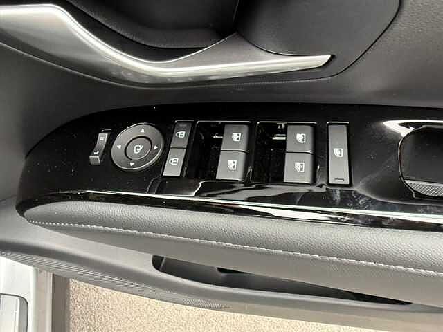 Hyundai TUCSON 1.6 T-GDi 13.8kWh Ultimate SUV 5dr Petrol Plug-in Hybrid Auto Euro 6 (s/s) (253 Silver