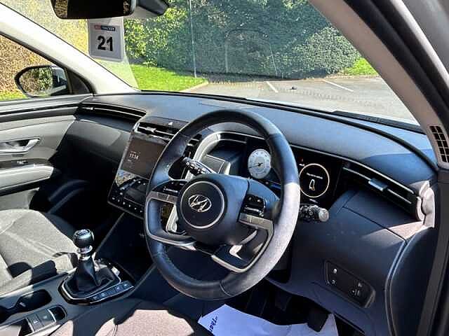 Hyundai TUCSON 1.6 T-GDi Premium SUV 5dr Petrol Manual Euro 6 (s/s) (150 ps) Silver