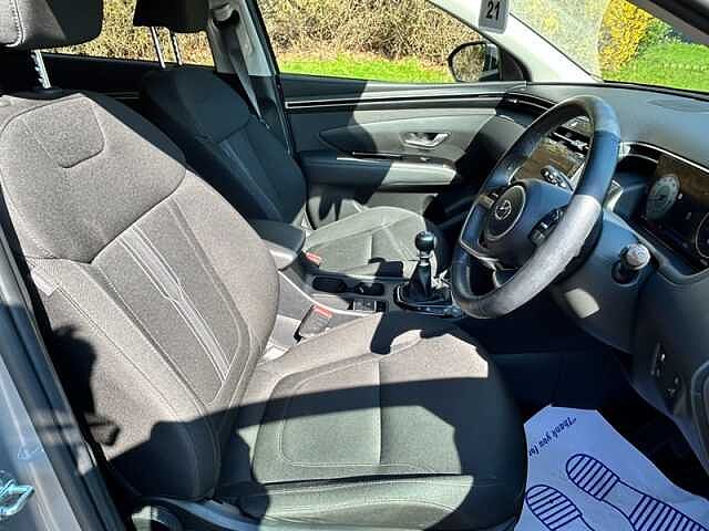 Hyundai TUCSON 1.6 T-GDi Premium SUV 5dr Petrol Manual Euro 6 (s/s) (150 ps) Silver