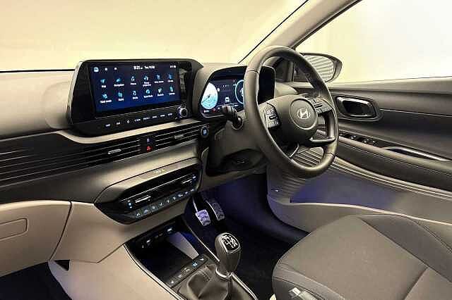 Hyundai BAYON 1.0 T-GDi Advance SUV 5dr Petrol DCT Euro 6 (s/s) (100 ps) White