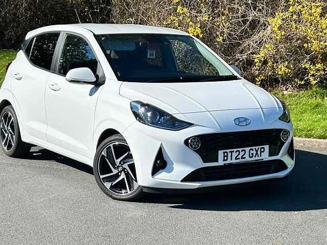 Hyundai I10 1.0 Premium Hatchback 5dr Petrol Manual Euro 6 (s/s) (67 ps) White