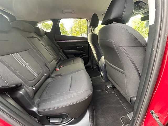 Hyundai TUCSON 1.6 T-GDi Premium SUV 5dr Petrol Manual Euro 6 (s/s) (150 ps) Red