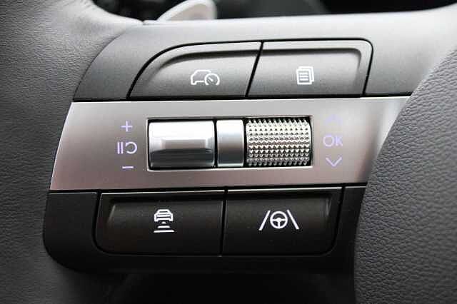 Hyundai KONA 65.4kWh Ultimate Auto 5dr Silver