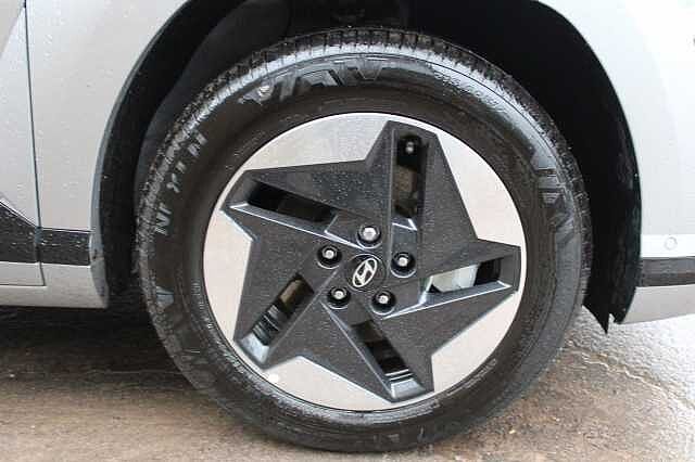 Hyundai KONA 65.4kWh Ultimate Auto 5dr Silver