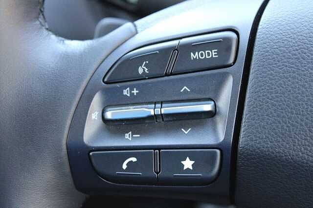 Hyundai KONA 1.6 h-GDi Premium DCT Euro 6 (s/s) 5dr Black