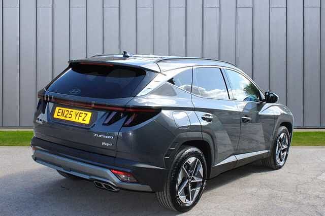 Hyundai TUCSON 1.6 T-GDi 13.8kWh Premium Auto Euro 6 (s/s) 5dr Grey