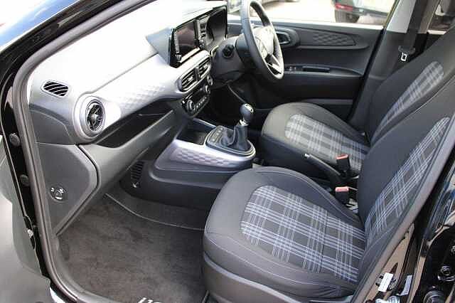 Hyundai I10 1.2 Premium Euro 6 (s/s) 5dr Black