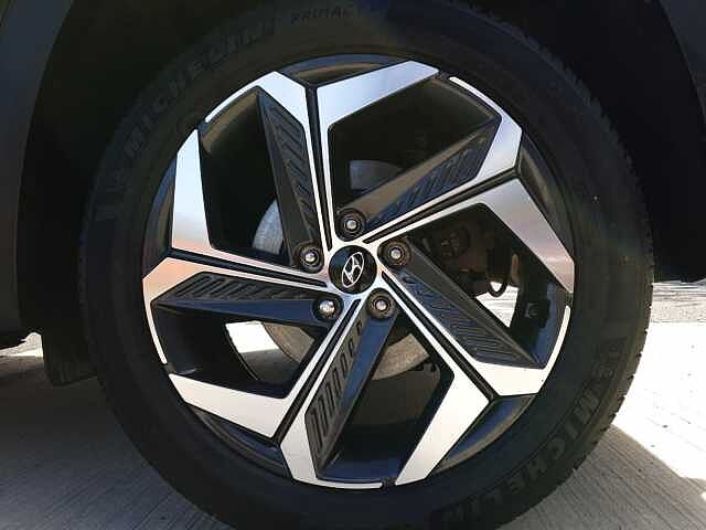 Hyundai TUCSON 1.6 TGDi Hybrid 230 Premium 5dr 2WD Auto Black