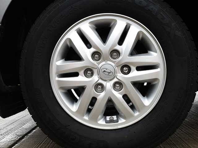 Hyundai i800 2.5 CRDi SE Nav 5dr