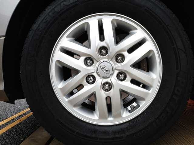 Hyundai i800 2.5 CRDi SE Nav 5dr