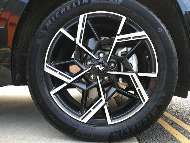 Hyundai TUCSON 1.6T Hybrid N Line S 5dr Auto Black