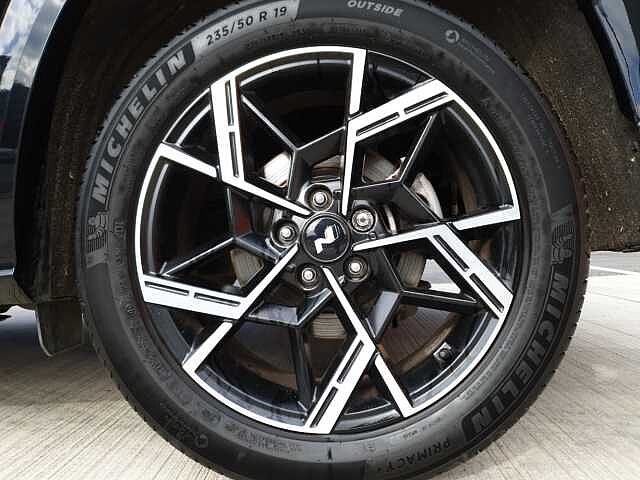 Hyundai TUCSON 1.6T Hybrid N Line S 5dr Auto Black