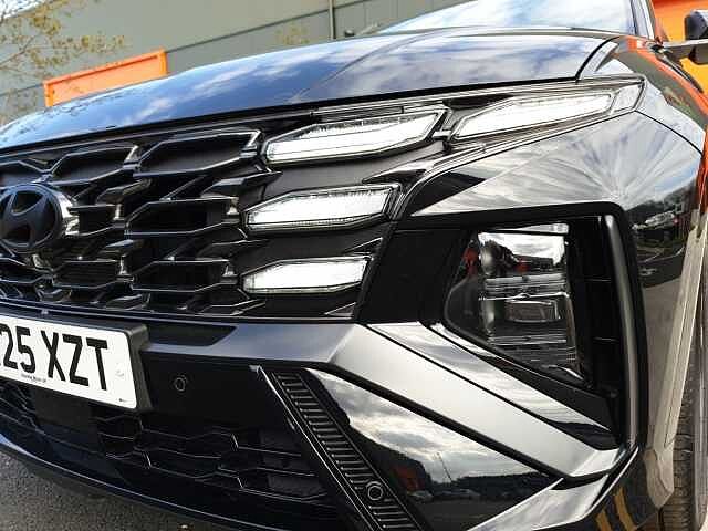 Hyundai TUCSON 1.6T Hybrid N Line S 5dr Auto Black