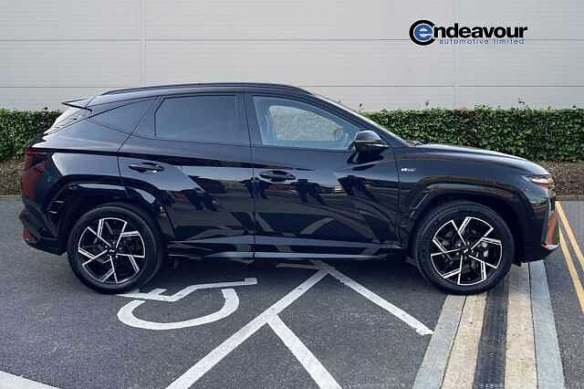 Hyundai TUCSON 1.6T Hybrid N Line S 5dr Auto Black
