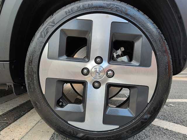 Hyundai INSTER 85kW 02 49kWh 5dr Auto Black