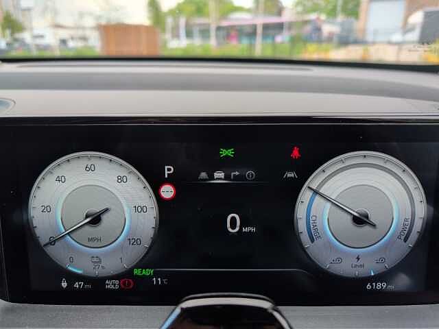 Hyundai INSTER 85kW 02 49kWh 5dr Auto Black