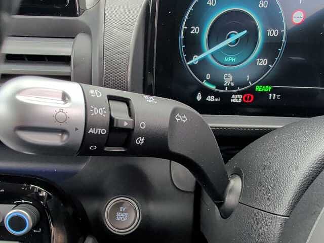 Hyundai INSTER 85kW 02 49kWh 5dr Auto Black