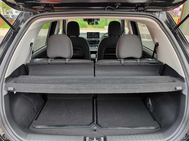 Hyundai INSTER 85kW 02 49kWh 5dr Auto Black