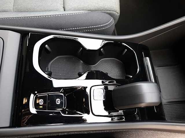 Volvo Xc40 2.0 B3P Plus Dark 5dr Auto