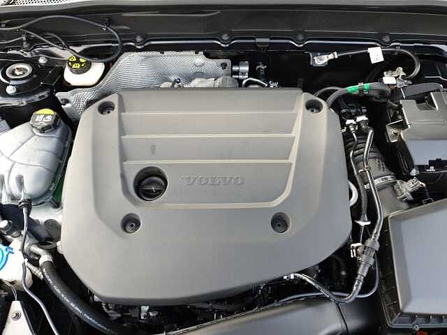 Volvo Xc40 2.0 B3P Plus Dark 5dr Auto