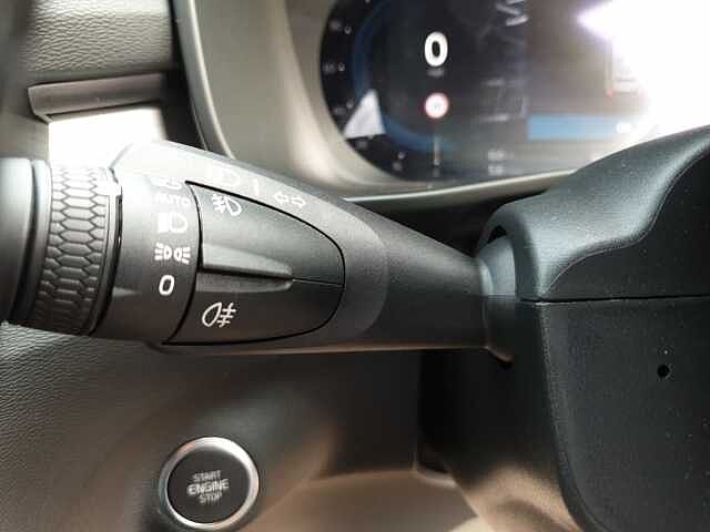 Volvo Xc40 2.0 B3P Plus Dark 5dr Auto