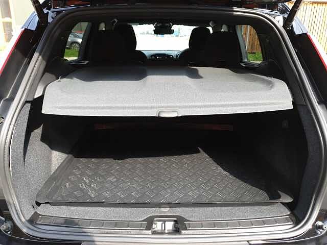 Volvo Xc40 2.0 B3P Plus Dark 5dr Auto