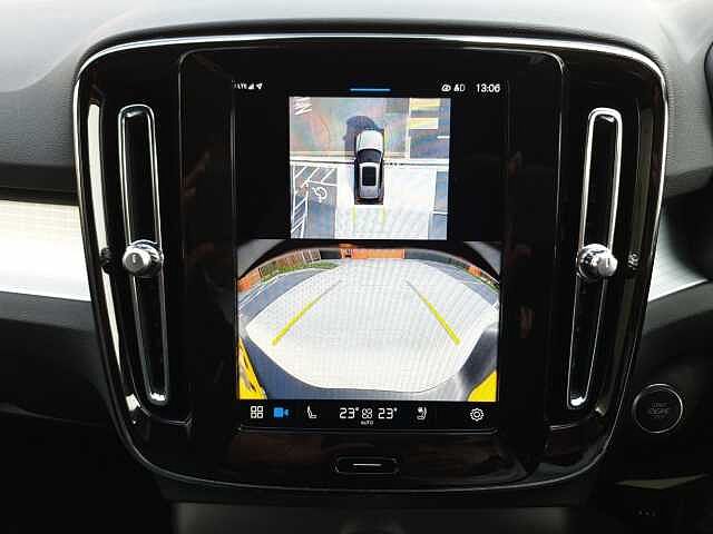Volvo Xc40 2.0 B3P Plus Dark 5dr Auto