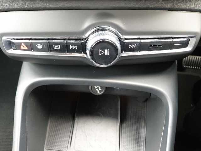 Volvo Xc40 2.0 B3P Plus Dark 5dr Auto